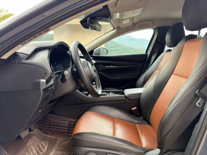Used Mazda 3 Axela 2022 2.0L Automatic Zhiqing Edition — 33