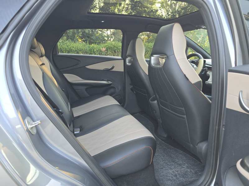 Used BYD Dolphin 2023 420 km Fashion Edition — 21