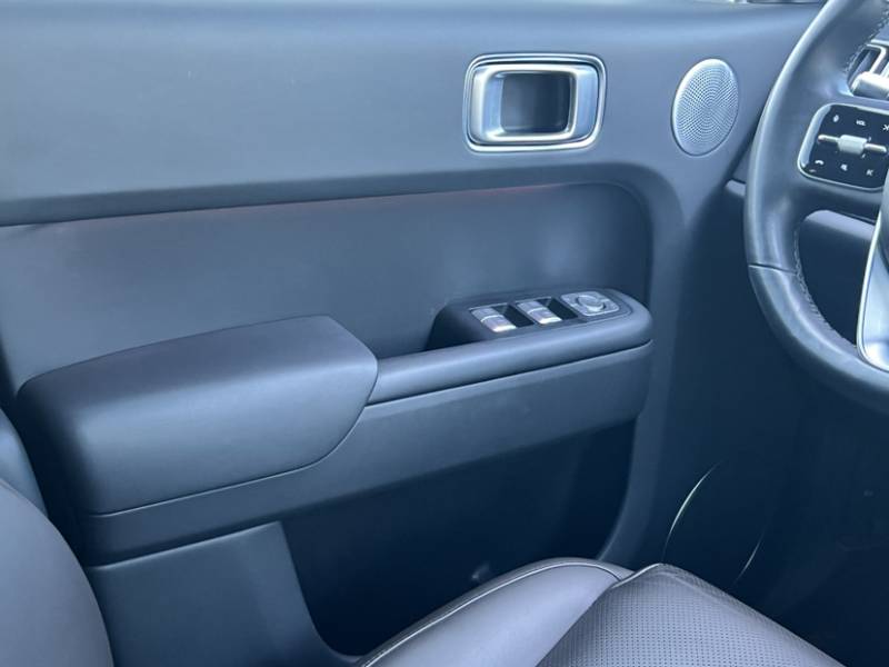Used Li Auto L8 2023 Max model — 32
