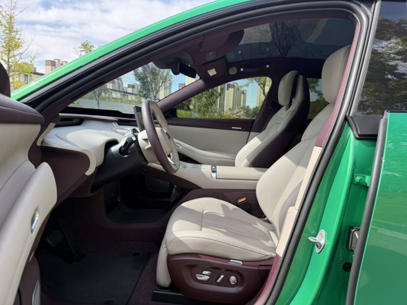Used Xiaomi Auto YU7 2025 Ultra-Long Range Rear-Wheel Drive Version — 14