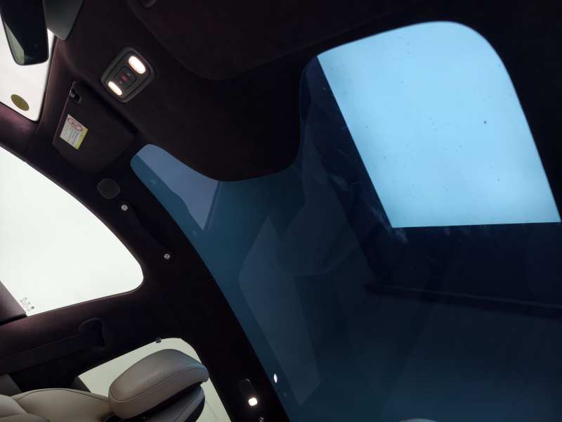 Used Xiaomi Auto YU7 2025 Ultra-Long Range High-Performance All-Wheel-Drive Max Edition — 17