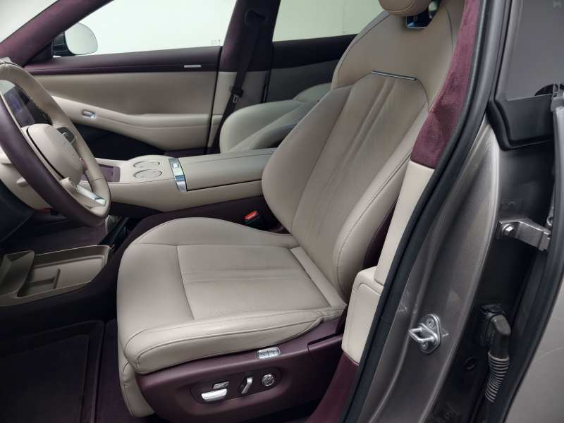 Used Xiaomi Auto YU7 2025 Ultra-Long Range High-Performance All-Wheel-Drive Max Edition — 34