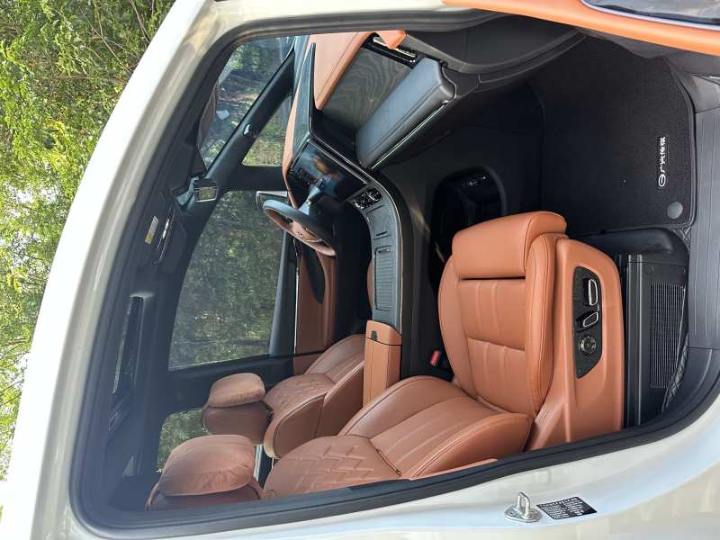 Used GAC Trumpchi Xiangwang M8 2025 Kunkun Series Ultra First-Class Cabin — 14