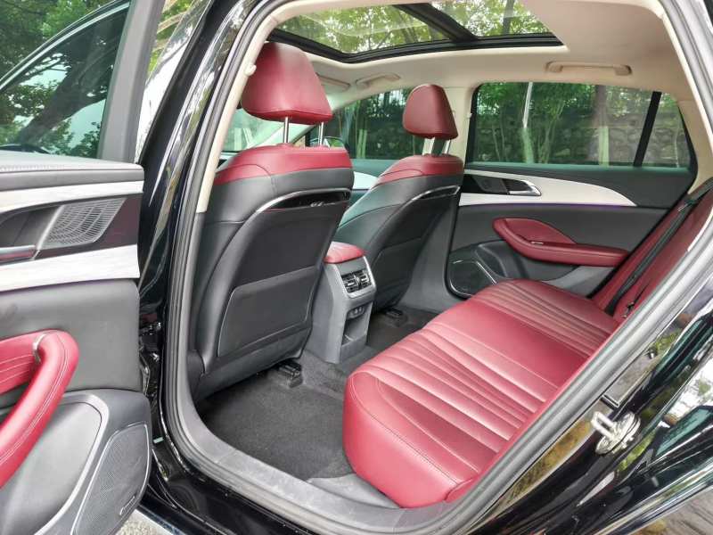Used Hongqi H5 2024 2.0T Automatic Smart Connect Flagship Edition – Chinese Trim Xiang — 36