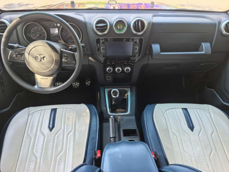 Used BAIC Off-Road BJ40 2016 40L 2.0T Manual Two-Wheel Drive Luxury Edition — 36