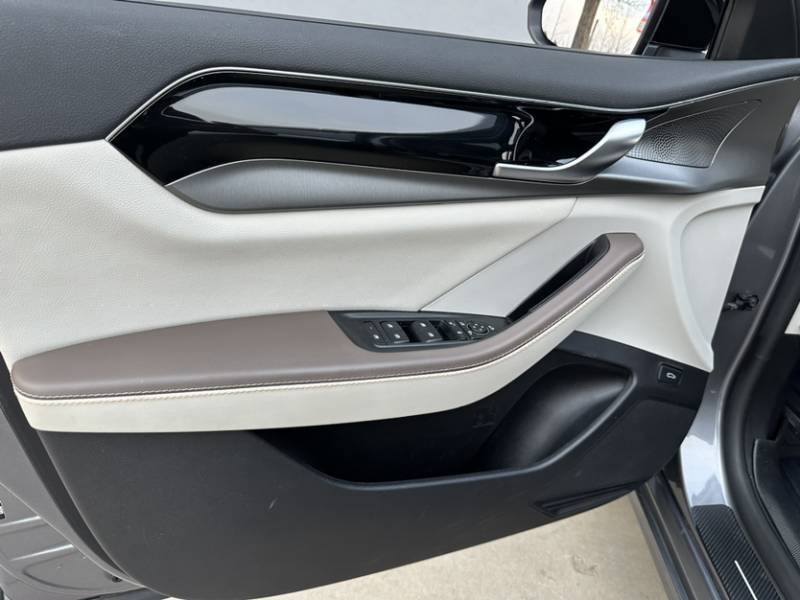 Used BYD Qin PLUS 2023 Champion Edition DM-i 120KM Excellence Model — 22