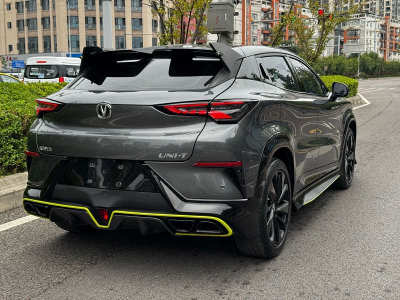 Used CHANGAN UNI-T 2022 1.5T Sport Edition Premium Version — 32