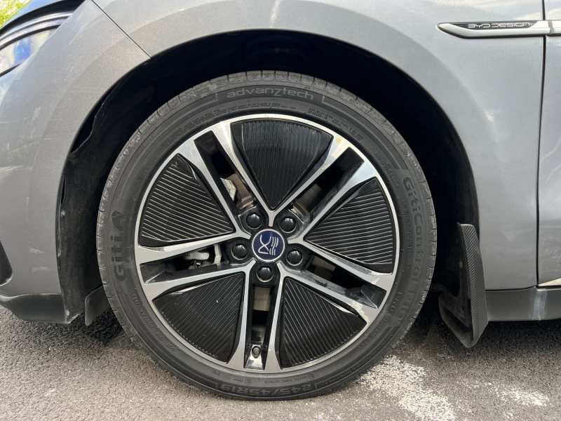 Used BYD Han 2023 EV Champion Edition 605KM Front-Drive Premium Model — 32