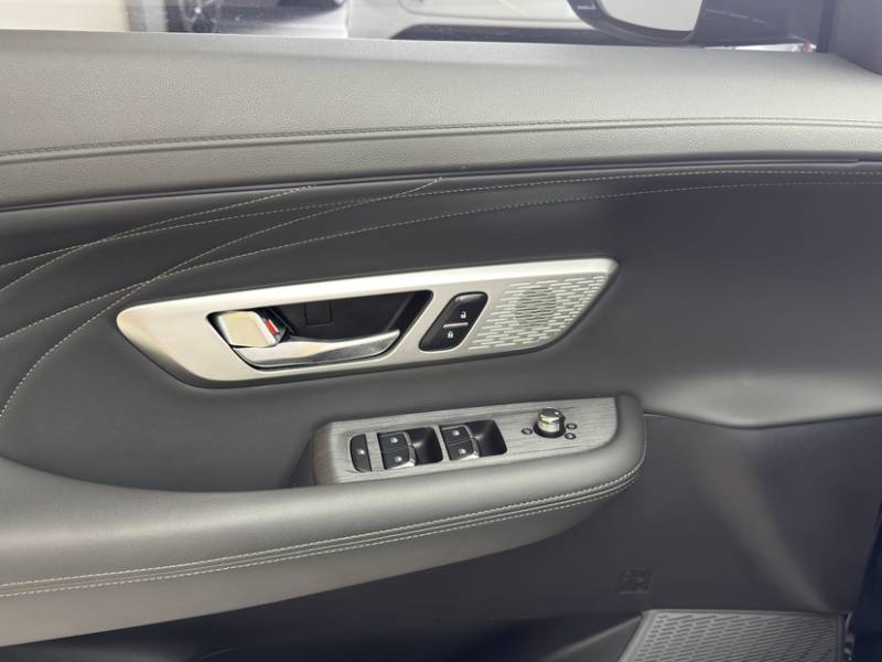 Used Dongfeng Aeolus Huge 2022 Mach Dual-Motor 1.5T MHD Dare-to-Dream Edition — 46