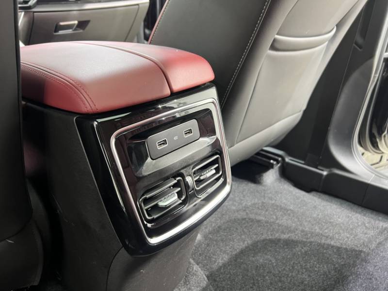 Used JETOUR X70 PLUS 2023 1.5T DCT Brave PLUS 5-Seater — 9