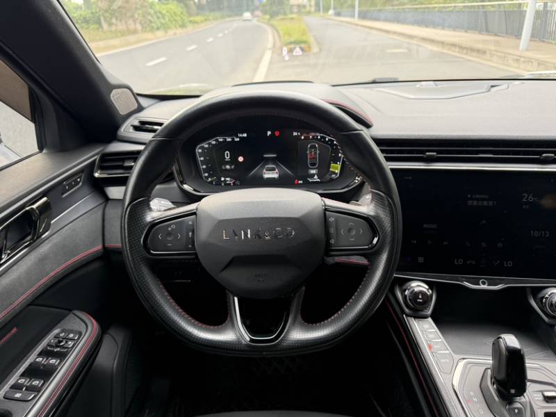 Used Lynk & Co 05 2020 2.0TD Four-Wheel Drive HypeHalo — 10