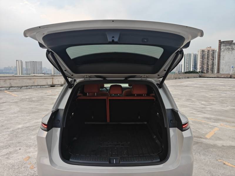 Used Li Auto L6 2024 Pro Model — 27