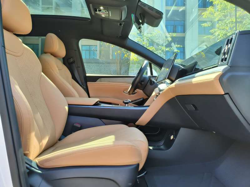 Used BYD Song L DM-i 2024 112 km Leading Edition — 38