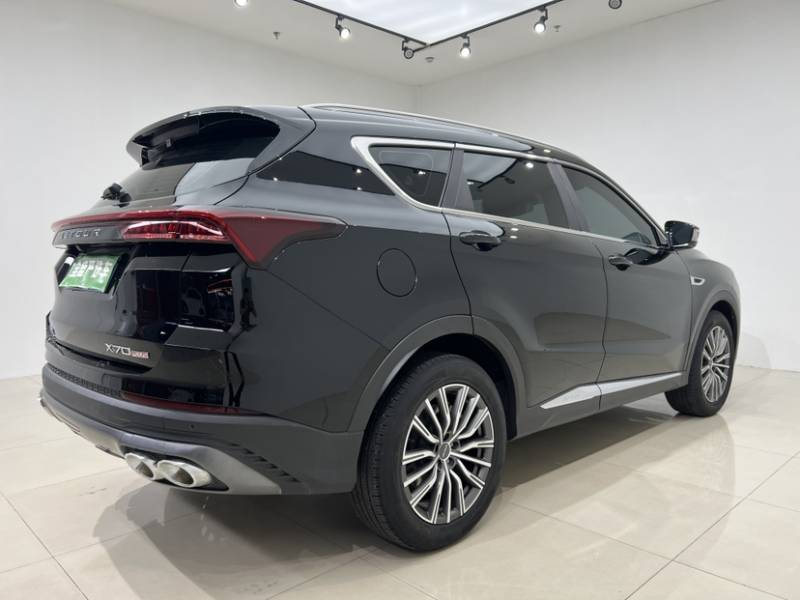 Used JETOUR X70 PLUS 2023 1.5T DCT Brave PLUS 5-Seater — 5