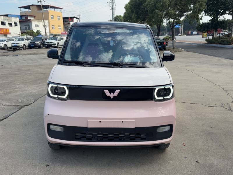 Used Wuling Hongguang MINIEV 2021 Macaron Sandwich Model 170 km Lithium Ternary — 2