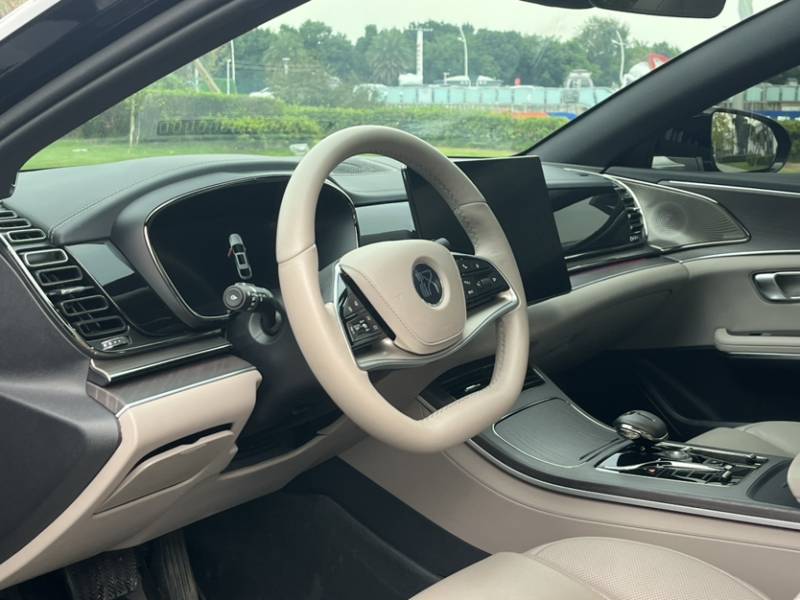 Used BYD Han 2025 EV with 701 km of Laser Radar-Enabled Intelligent Driving — 42