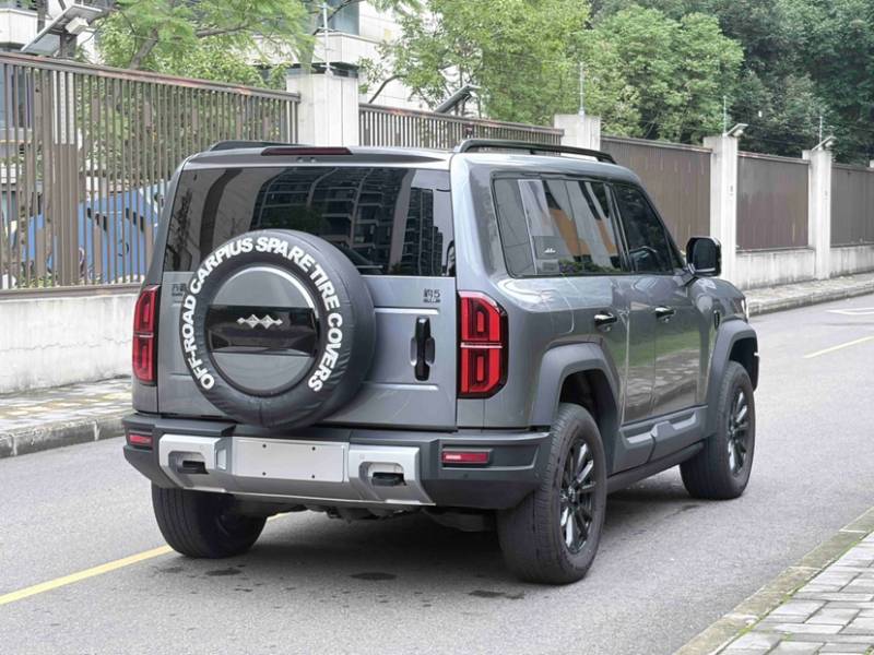 Used Formula Leopard 5 2023 Navigator Edition — 28