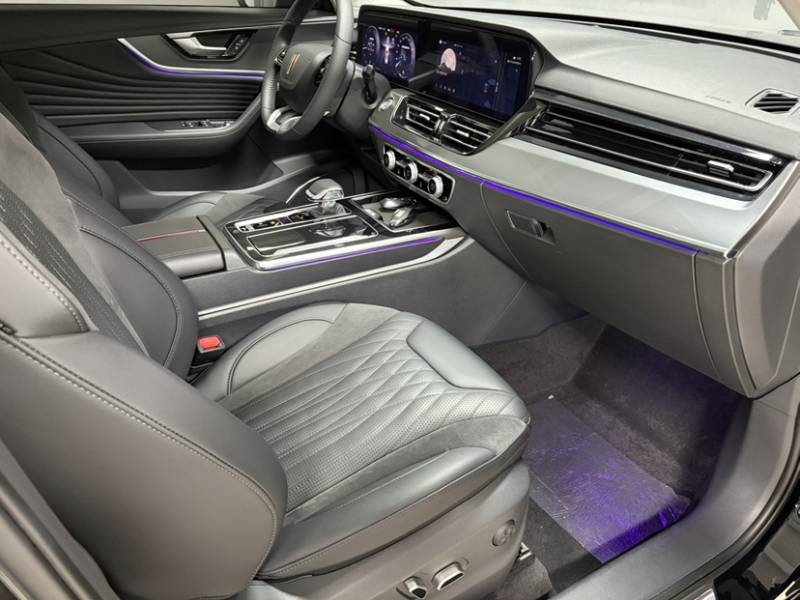 Used Hongqi HS5 2023 2.0T Qixiang Pro Edition — 24