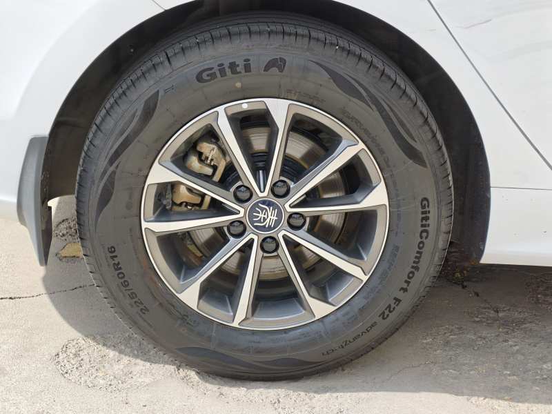 Used BYD Qin PLUS 2024 HONOR Edition DM-i 55KM Leading Model — 40