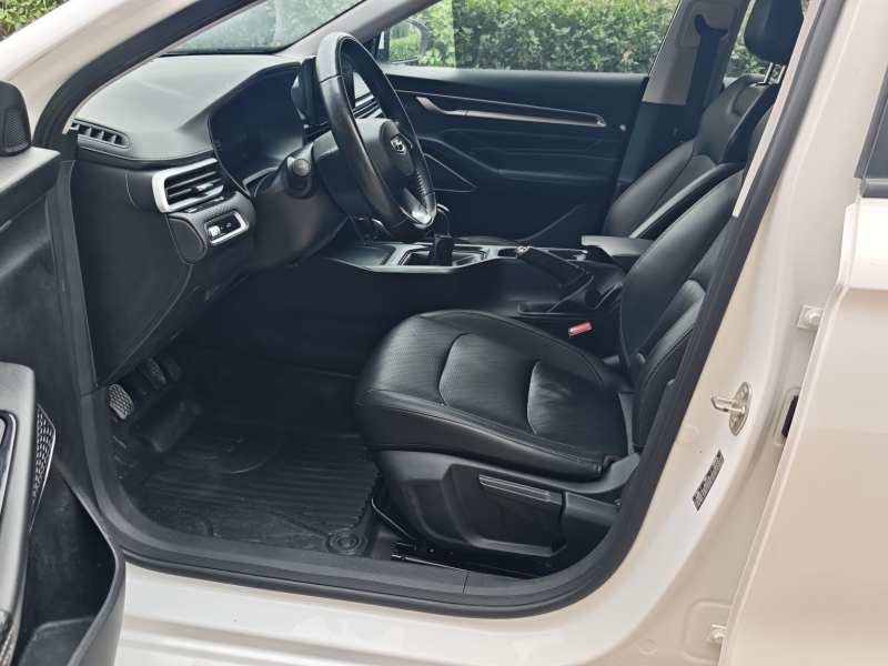 Used Geely Auto Emgrand 2022 4th Generation 1.5L Manual Luxury Model — 36