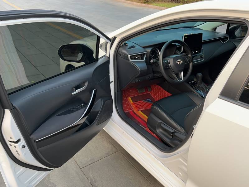 Used Toyota Corolla 2021 Dual-Motor 1.8L E-CVT Elite Edition — 15