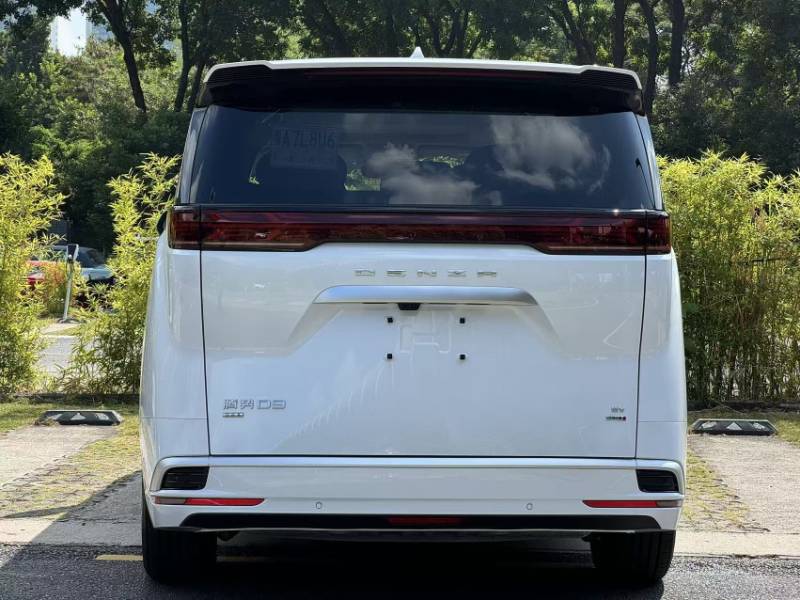Used Denza D9 2026 Second-Generation EV Flash Charge Prestige Edition — 28