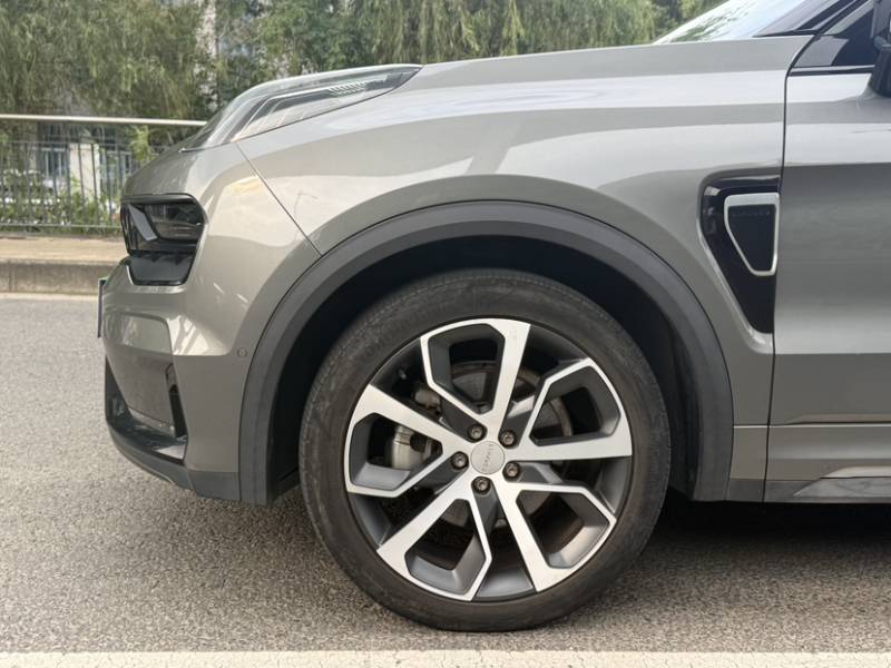Used Lynk & Co 05 2020 2.0TD Four-Wheel Drive HypeHalo — 33
