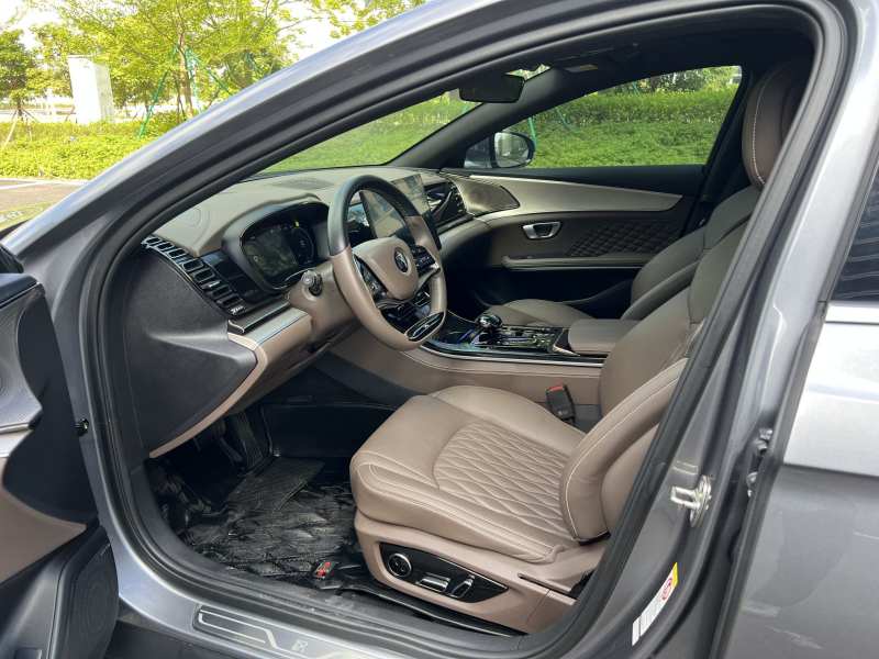 Used BYD Han 2023 EV Champion Edition 605KM Front-Drive Premium Model — 33