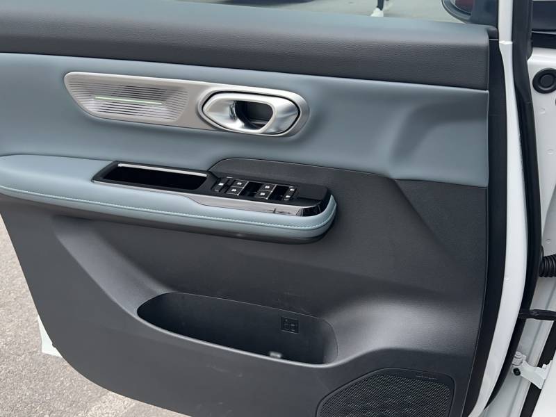 Used AION Y 2023 Plus 510 Smart Edition — 34