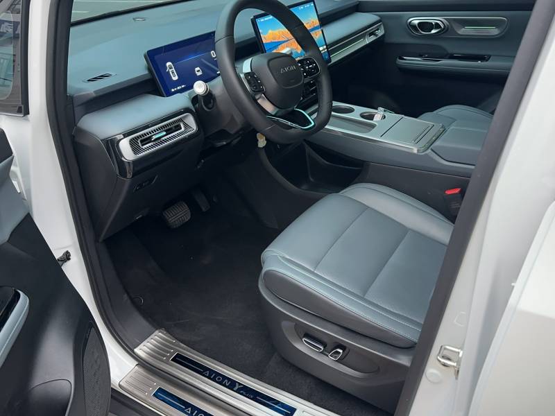 Used AION Y 2023 Plus 510 Smart Edition — 16
