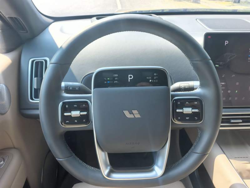 Used Li Auto L6 2025 Pro Smart Refresh Edition — 40