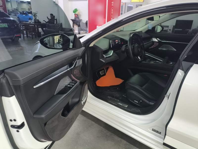 Used Zeekr 001 2022 Long-Range Dual-Motor WE Edition — 15