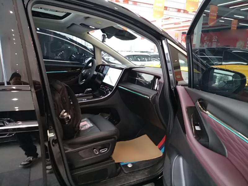 Used GAC Trumpchi M8 2024 Master Series 400T Ultimate Edition — 24