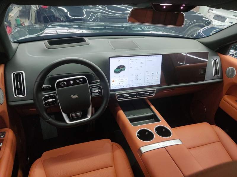 Used Li Auto L9 2022 Max model — 9