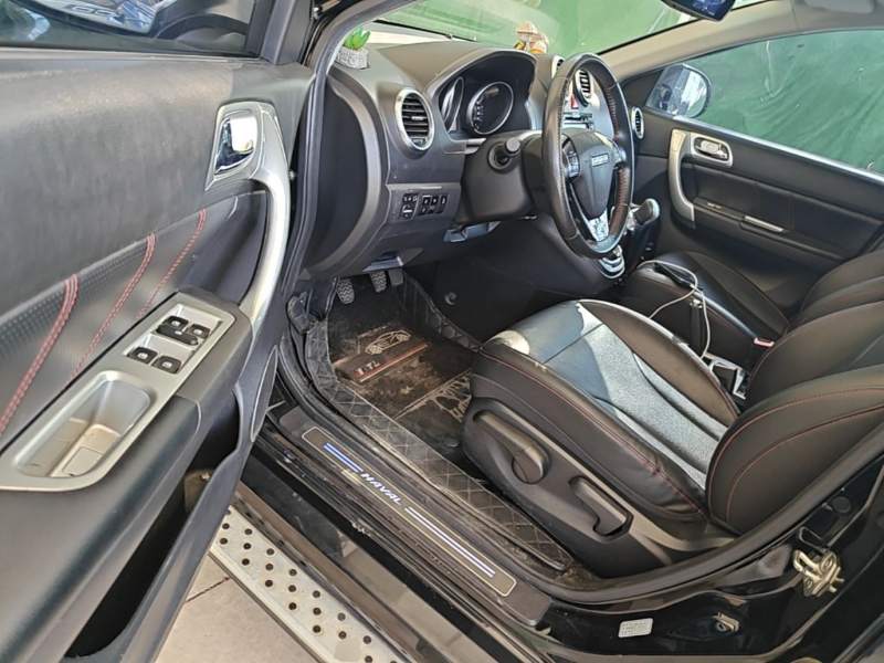 Used Haval H6 2015 Upgraded Model 1.5T Manual Two-Wheel Drive Elite Version — 15