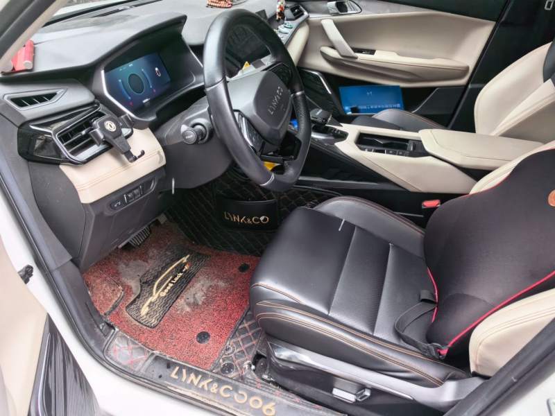 Used Lynk & Co 06 EM-P 2020 PHEV Plus — 16