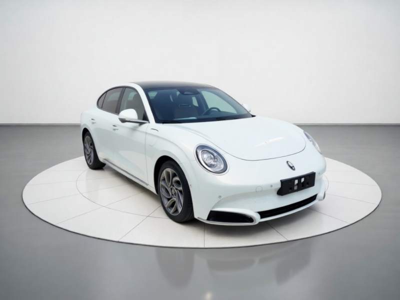 Used ORA Lightning Cat 2022 555 km Luxury Edition – Premium — 3