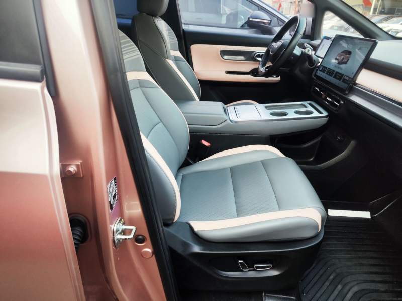 Used AION Y 2022 Plus 70 Tech Edition — 24