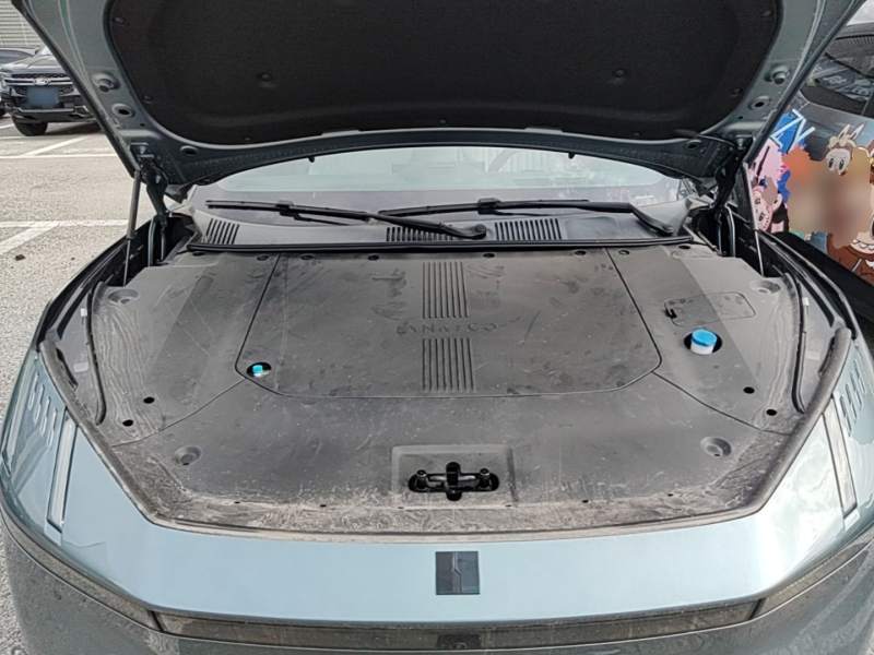 Used Lynk & Co Z10 2025 95 kWh 702 km All-Wheel Drive Intelligent Driving Ultra — 19