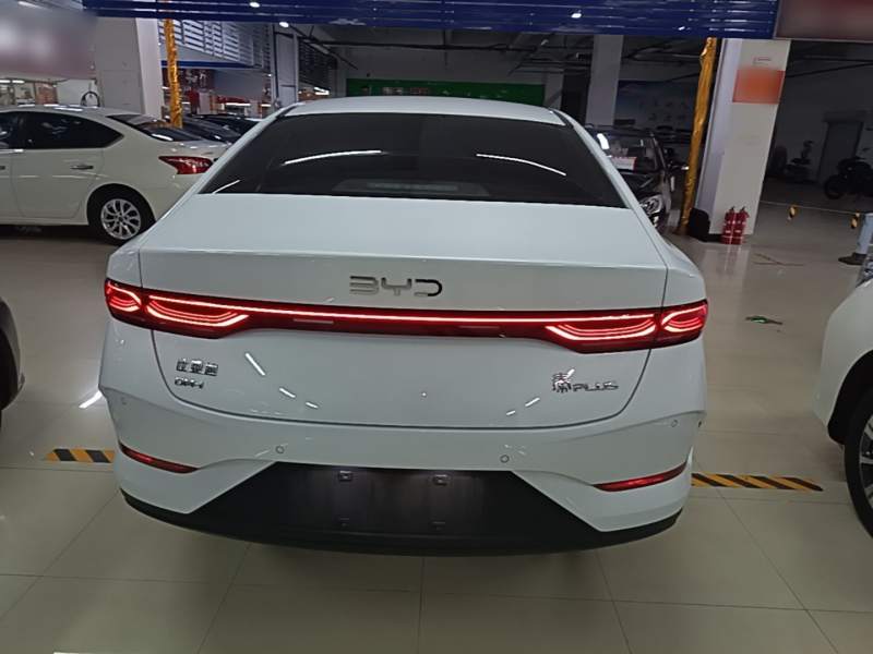 Used BYD Qin PLUS 2025 DM-i Smart Drive 55KM Leading Model — 5