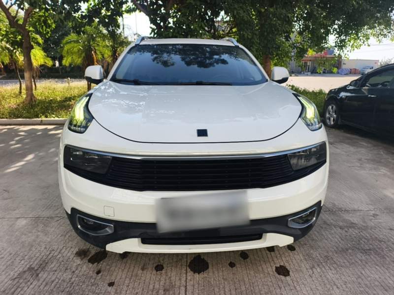 Used Lynk & Co 01 2017 2.0T Two-Wheel Drive Pro Edition — 2
