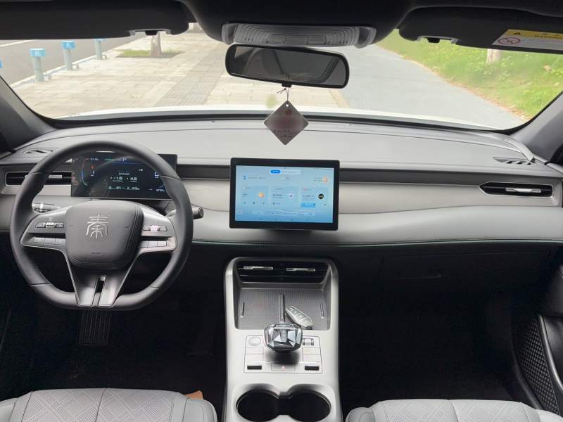 Used BYD Qin PLUS 2025 DM-i Smart Drive 55KM Leading Model — 5