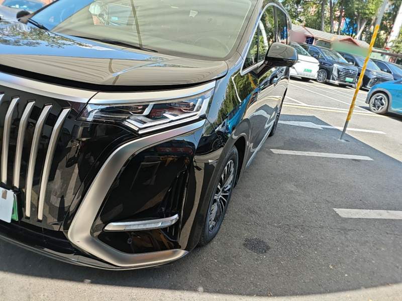 Used Denza D9 2024 EV 620 Premium Model — 23