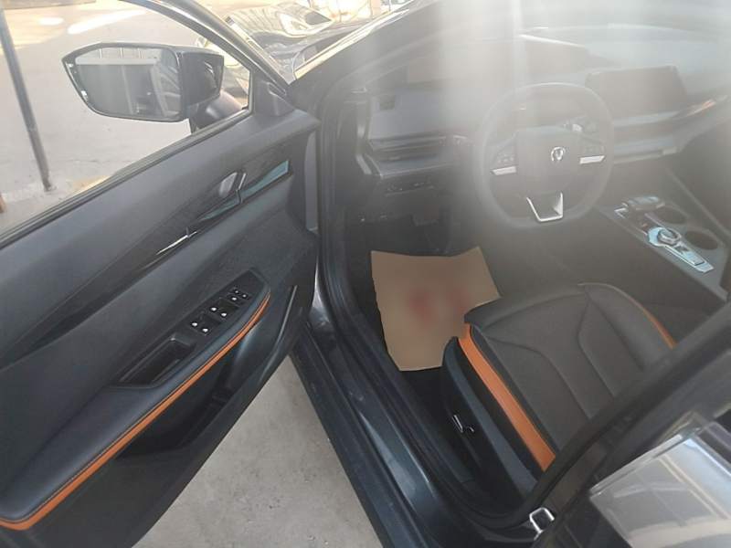 Used CHANGAN UNI-V 2023 1.5T Prestige Model — 15