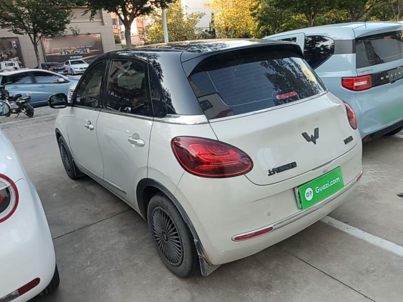 Used Wuling Bingo 2023 203km Comfort Edition — 4