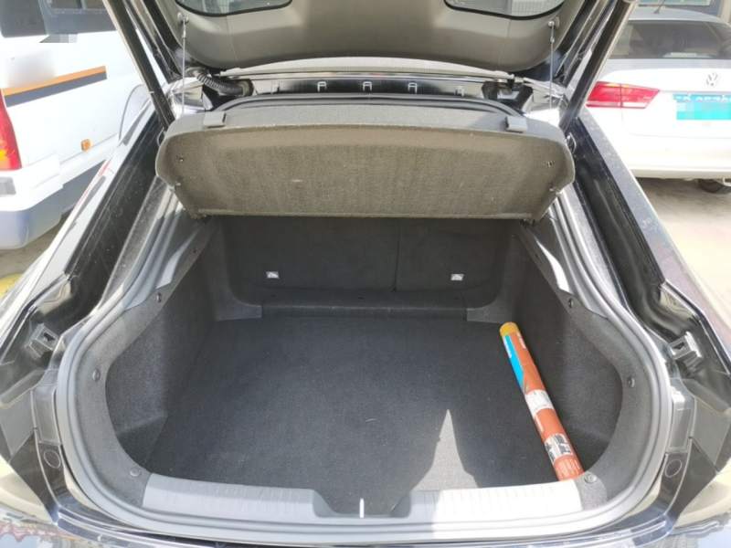 Used CHANGAN UNI-V 2023 1.5T Sport Edition — 18