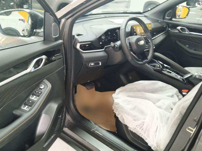 Used Geely Auto Coolray 2025 Bin Yue L 1.5TD DCT Beyond Edition — 15