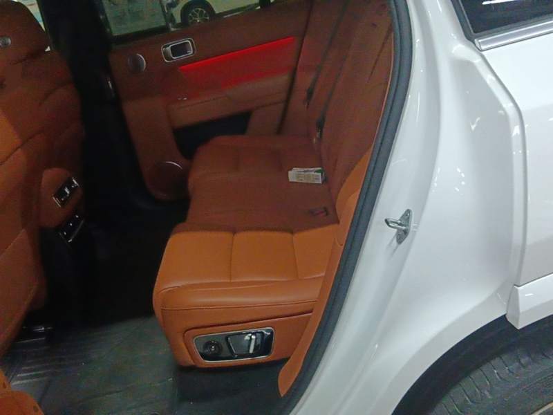 Used Li Auto L7 2023 Pro Model — 16