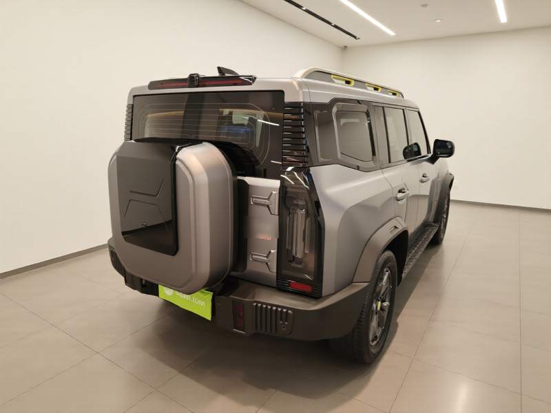 Used JETOUR Traveler 2023 2.0T All-Wheel-Drive CrossPRO — 6
