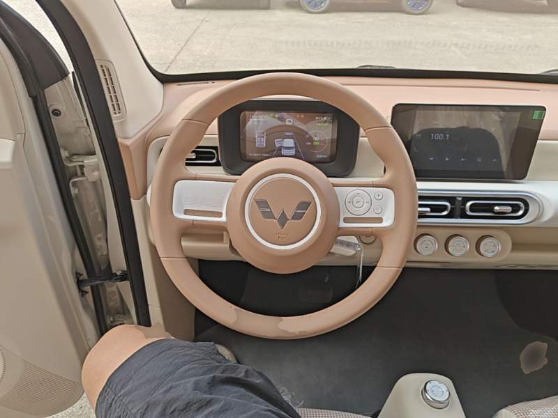 Used Wuling Hongguang MINIEV 2024 3rd Generation 215km Advanced Version — 10
